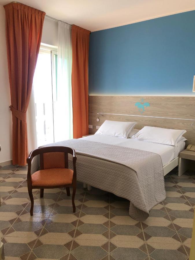 Capri 3 Stelle Superior 3*